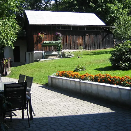 Na Kremence Lodge *